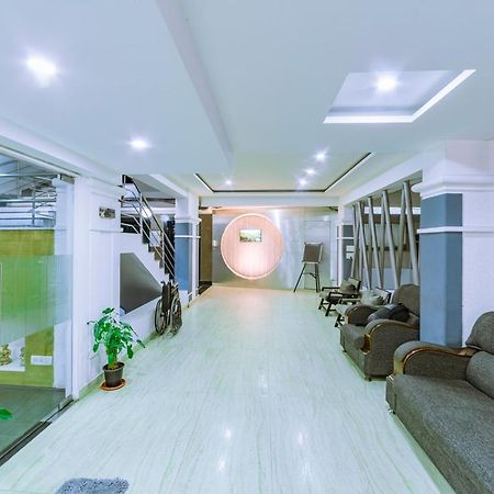 Hotel Athome , Whitefields, Kondapur Hyderabad Luaran gambar