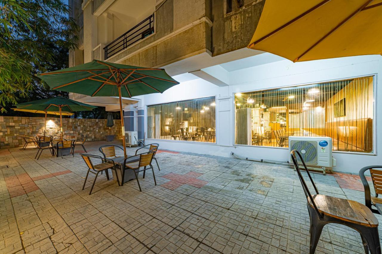 Hotel Athome , Whitefields, Kondapur Hyderabad Luaran gambar